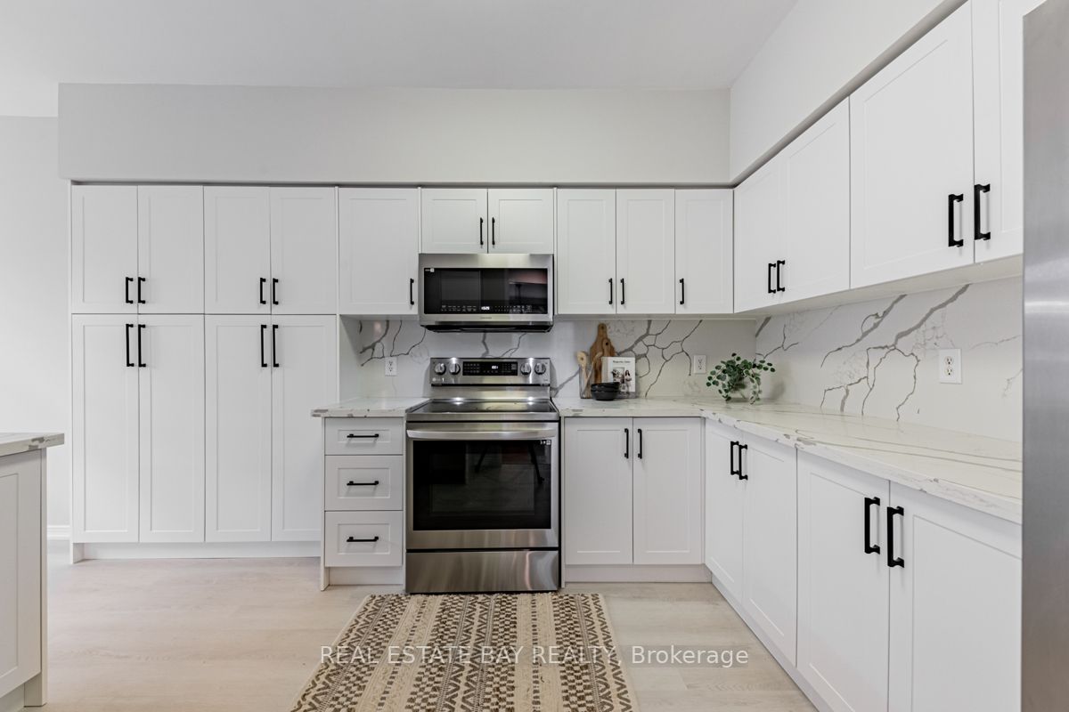 25 Mayflower Drive