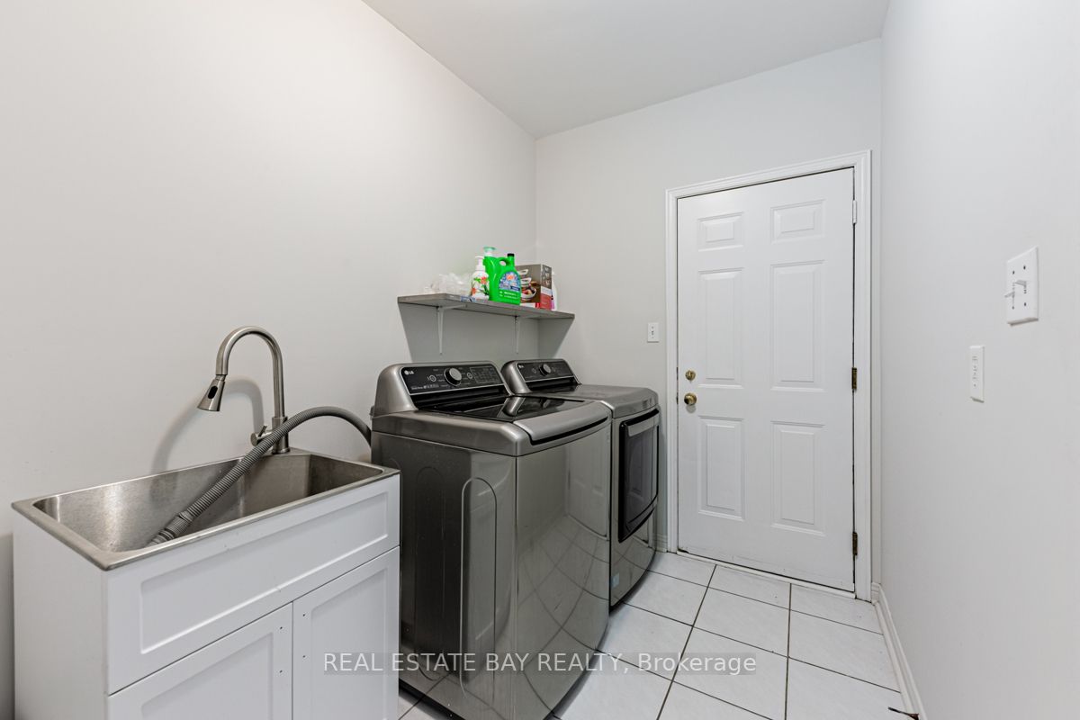 25 Mayflower Drive