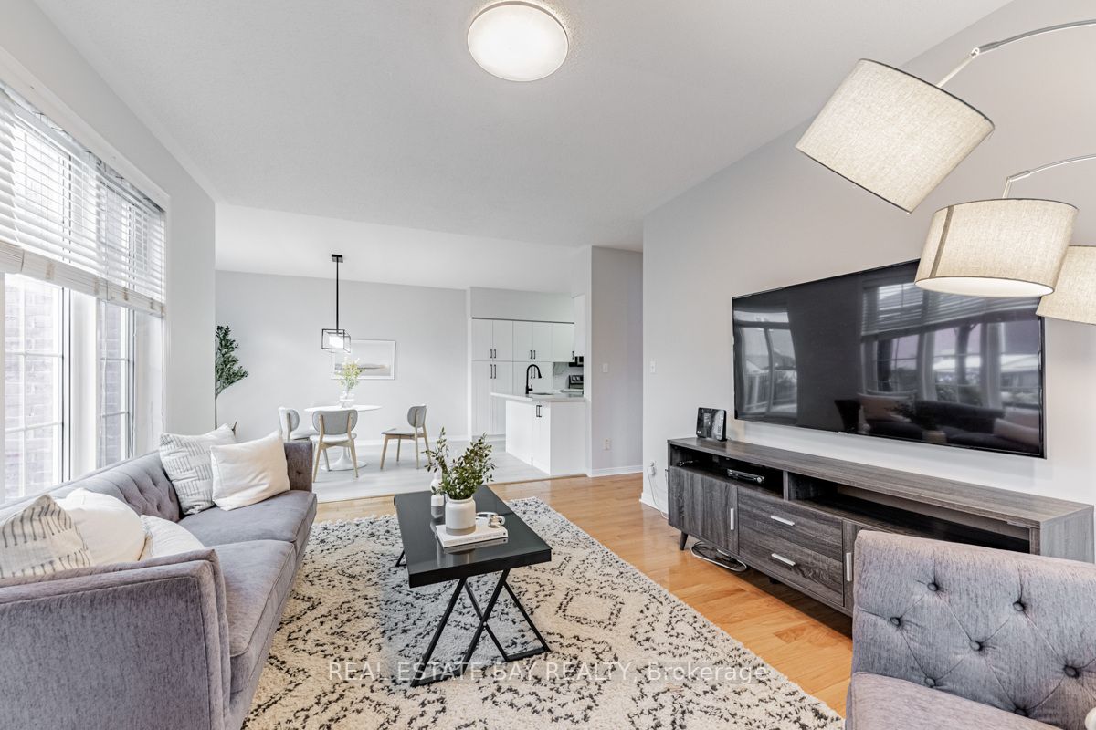 25 Mayflower Drive
