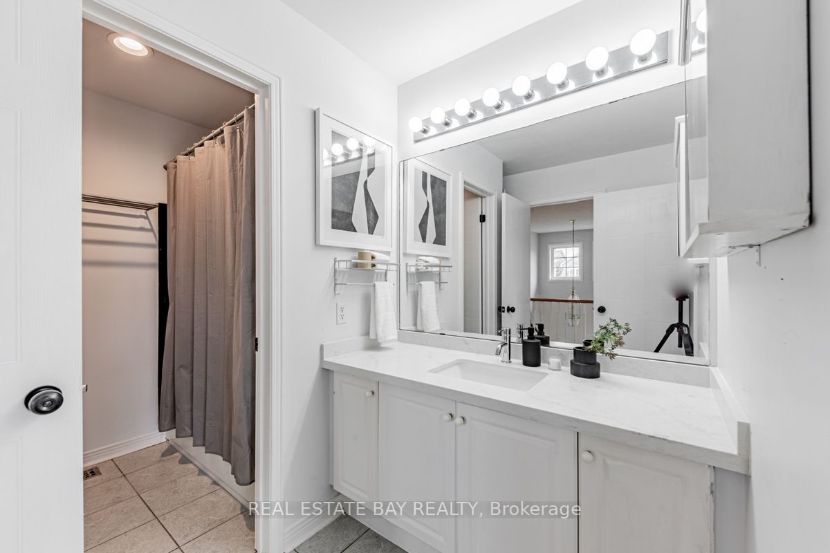 25 Mayflower Drive