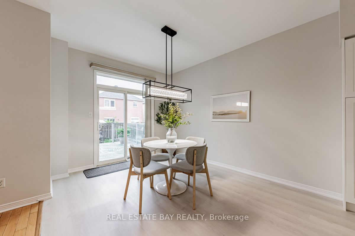 25 Mayflower Drive