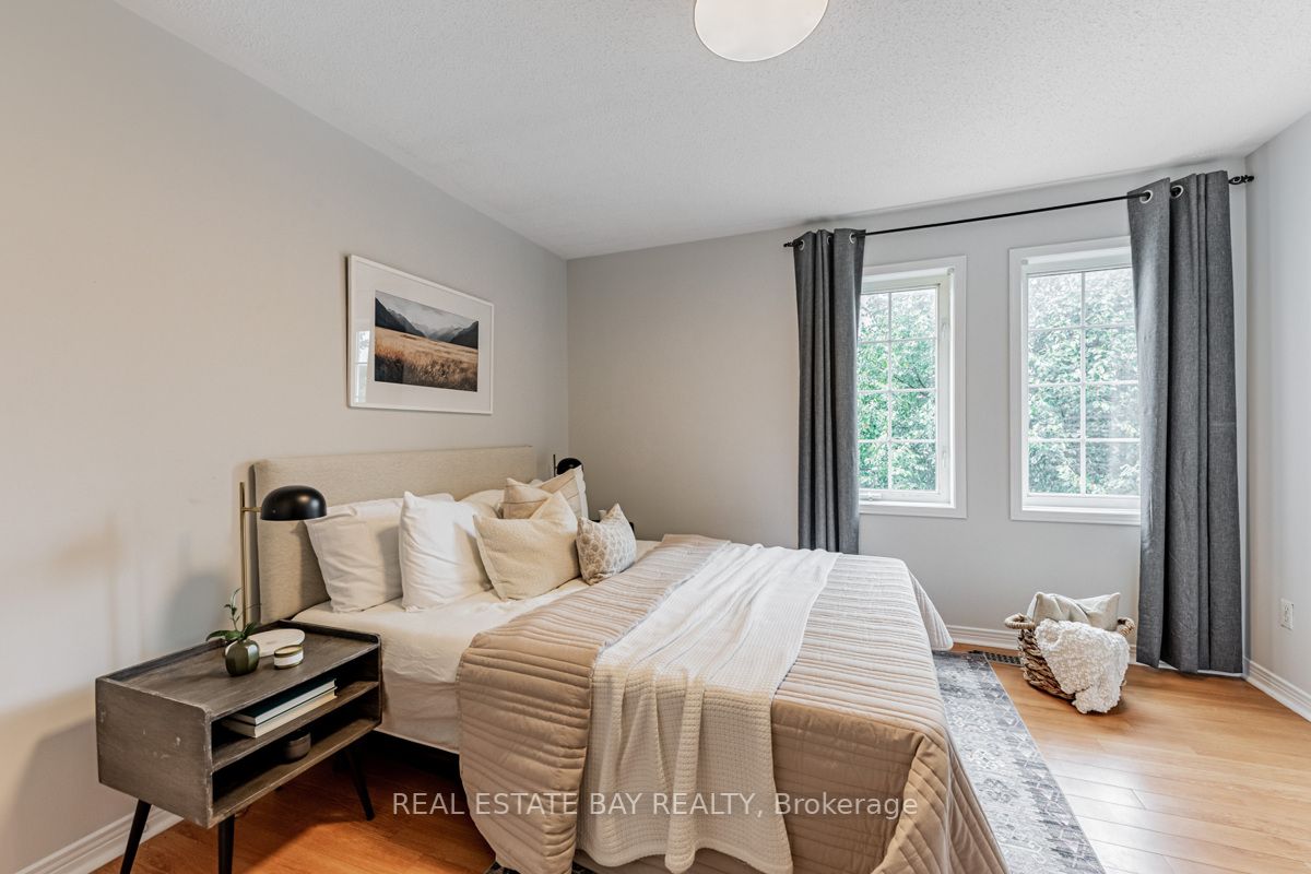 25 Mayflower Drive
