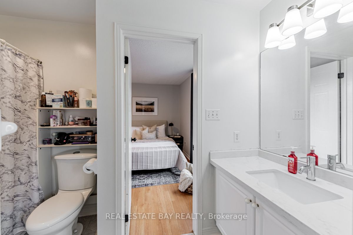 25 Mayflower Drive
