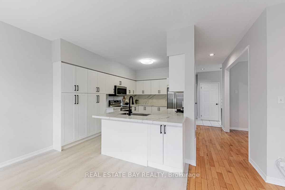 25 Mayflower Drive