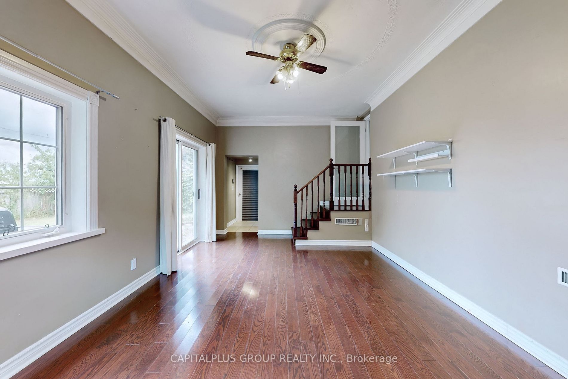 92 Meadowview Ave