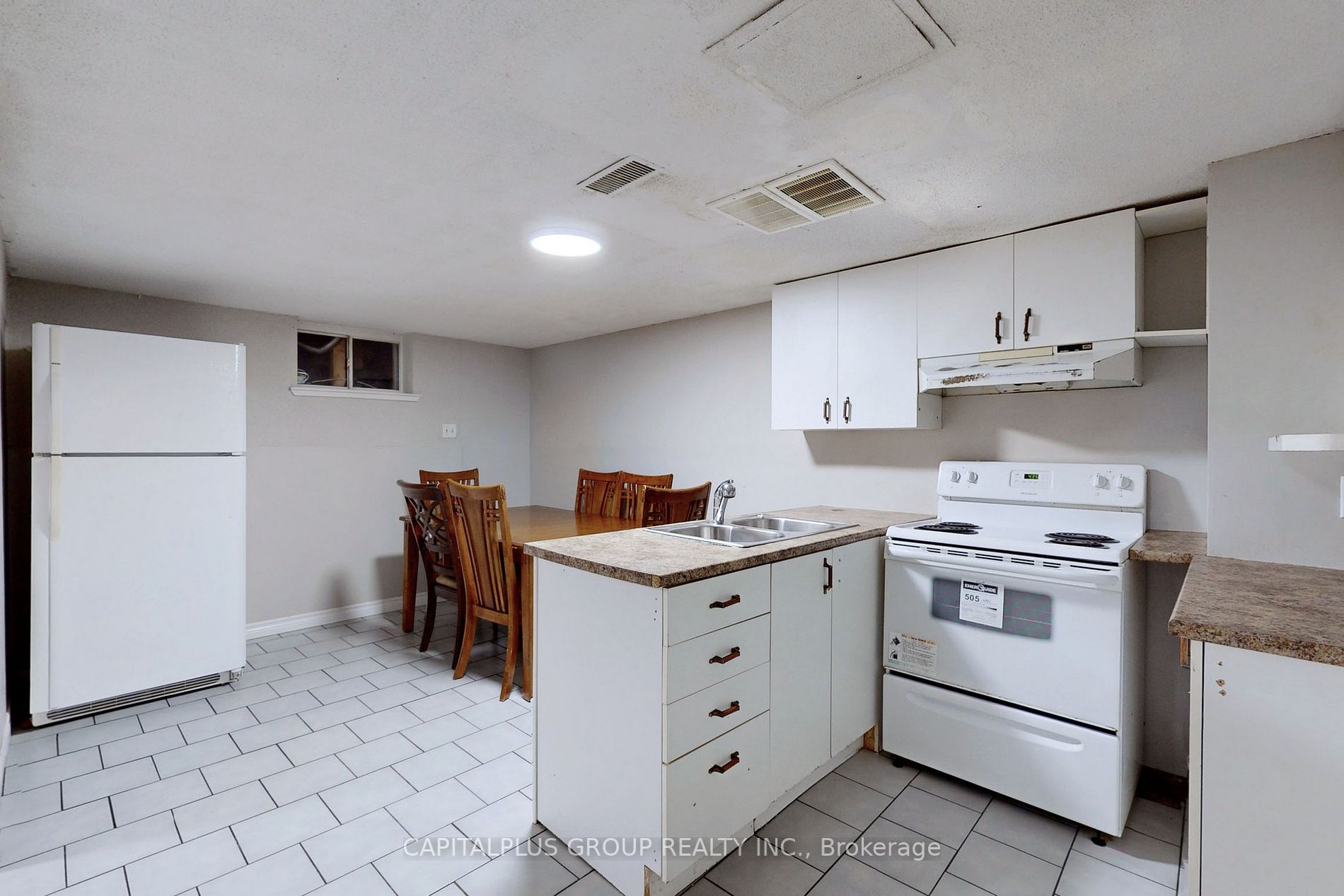 92 Meadowview Ave