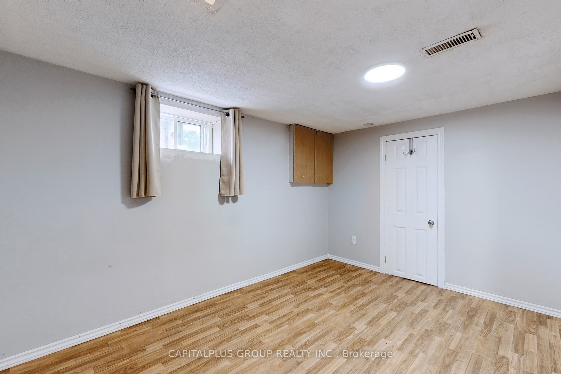 92 Meadowview Ave