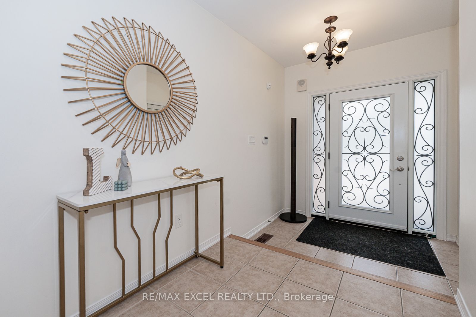 107 Argento Cres