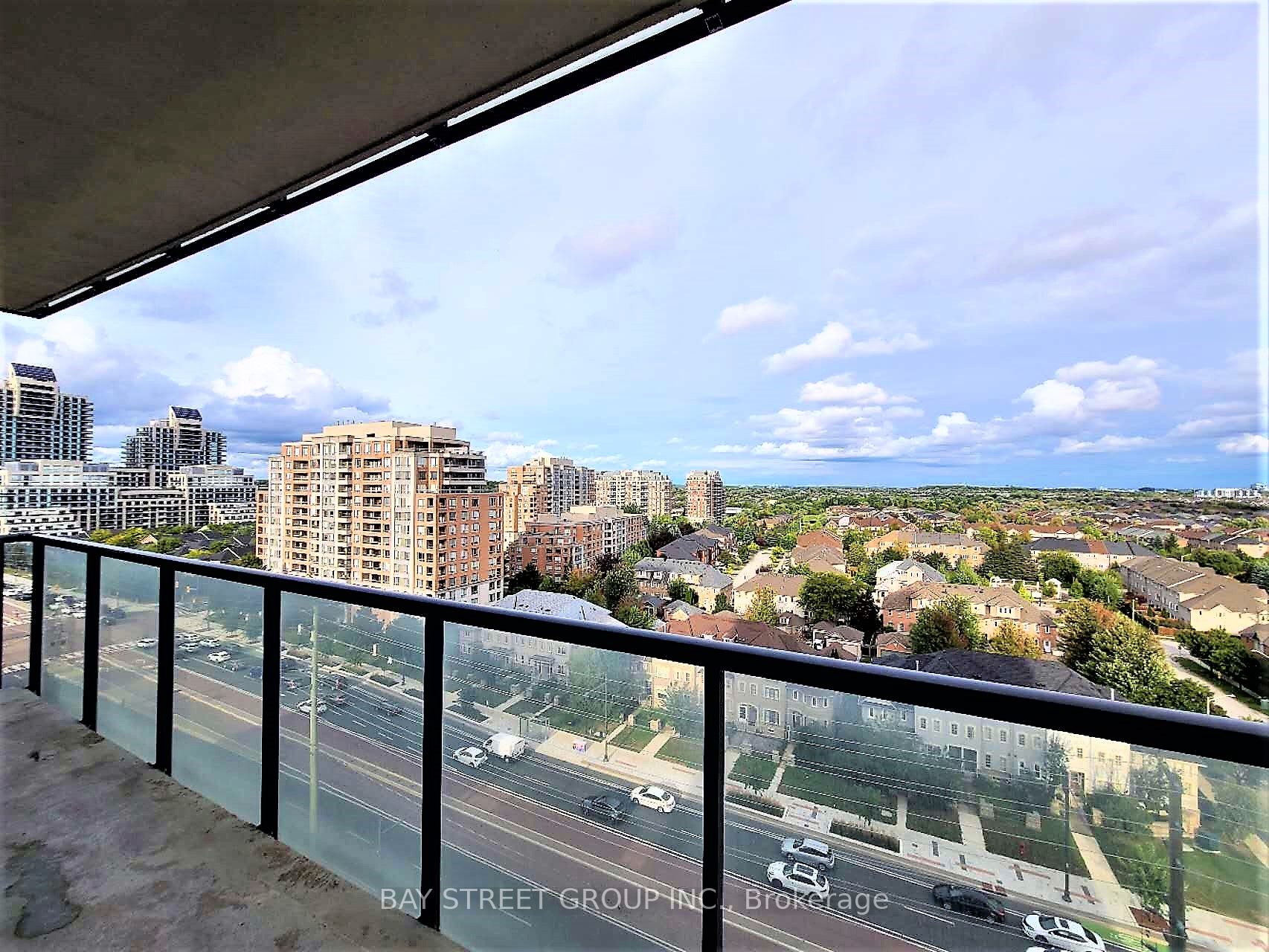 9088 Yonge St, #1106