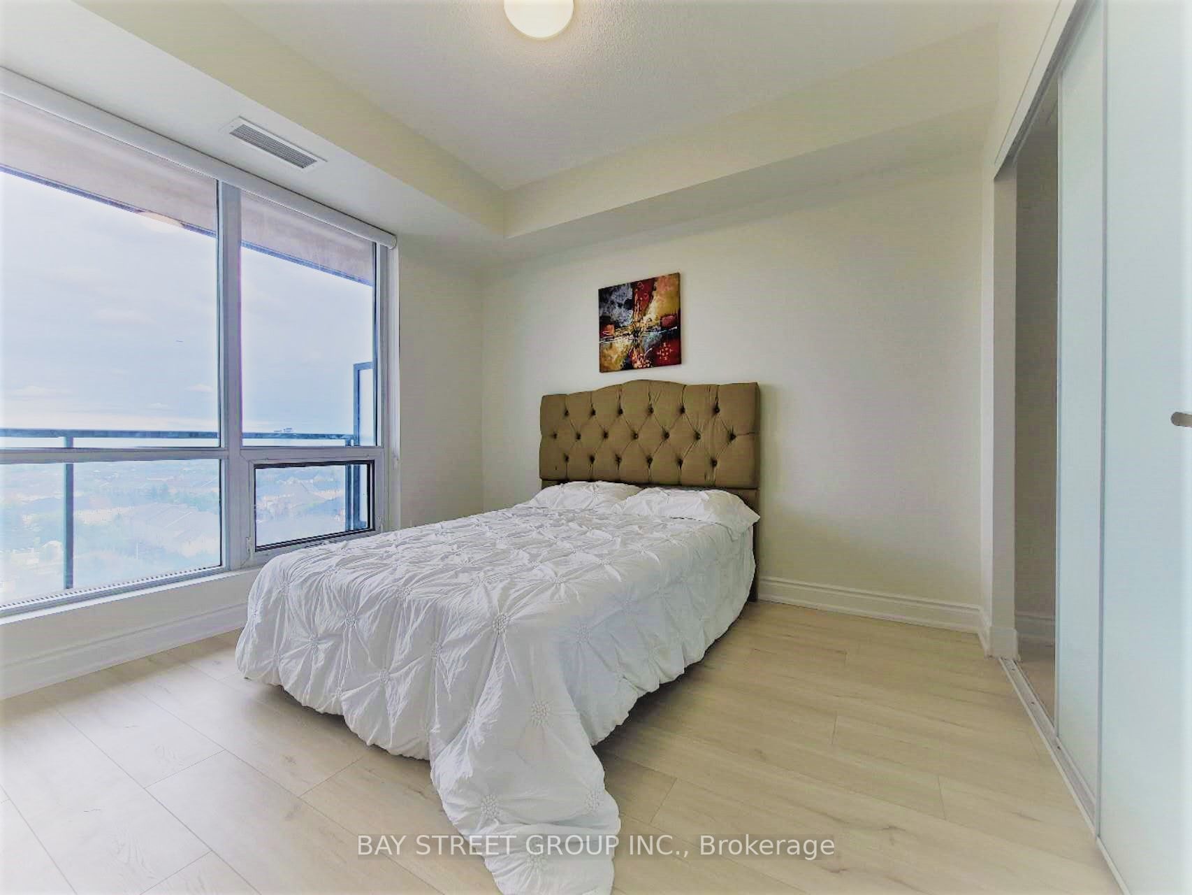9088 Yonge St, #1106