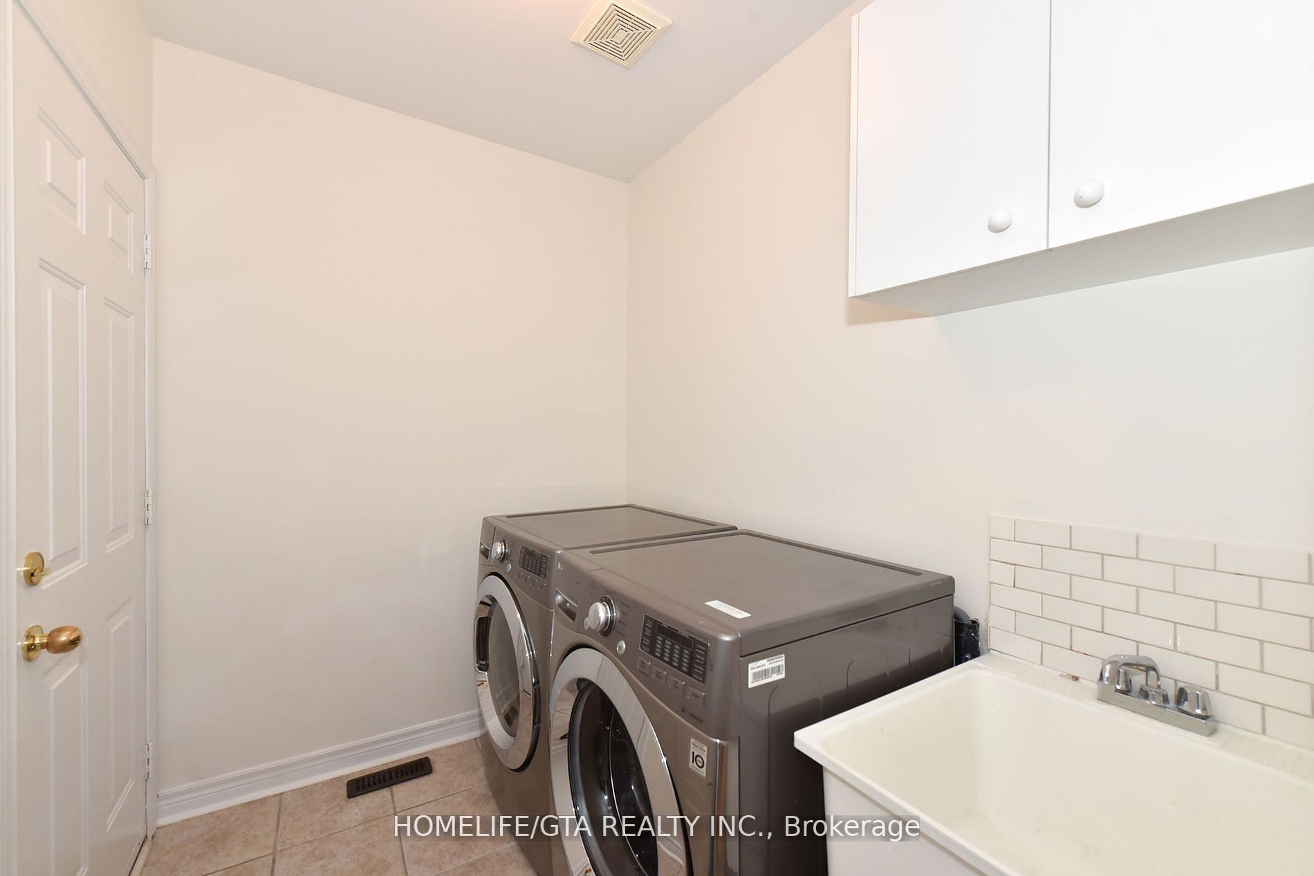 66 Winter Creek Cres