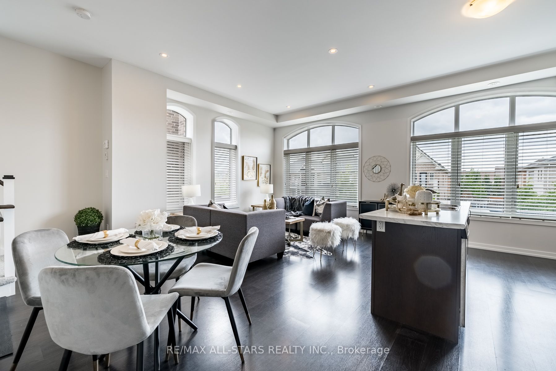 176 Glad Park Ave, #19