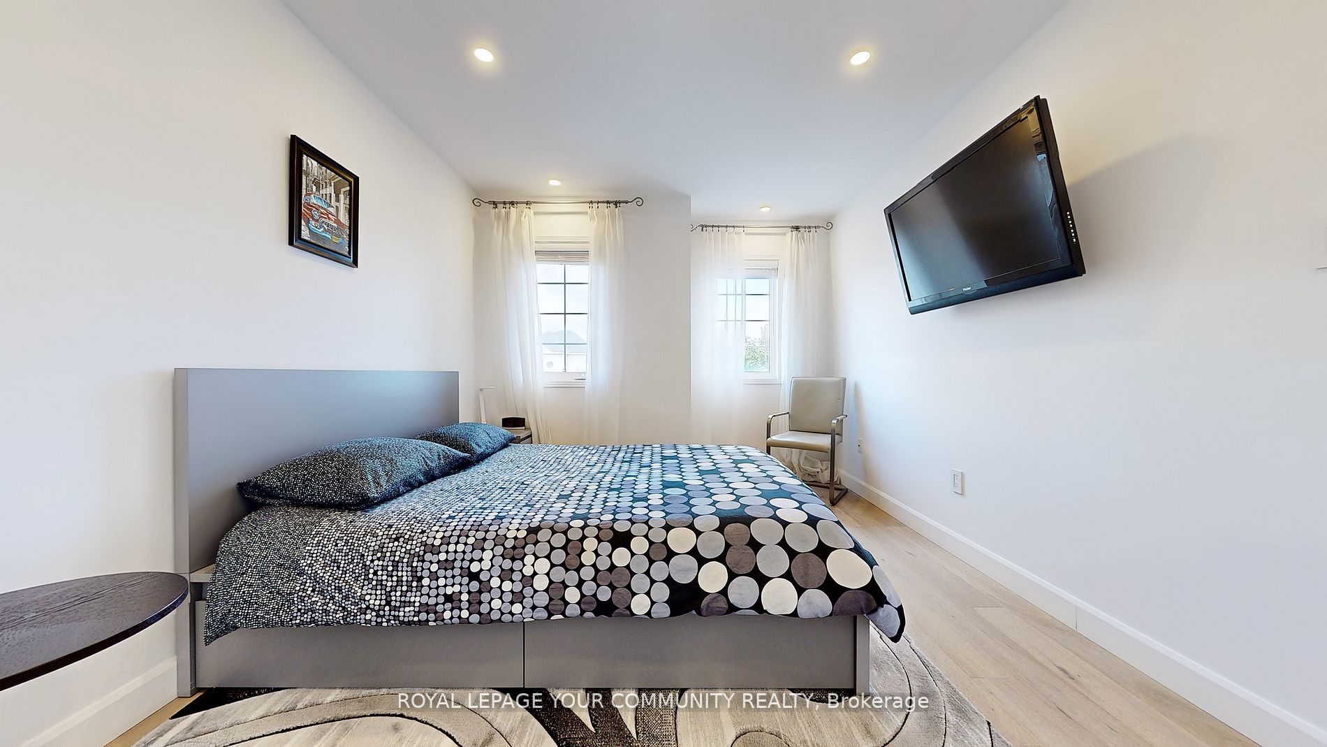 47 Walkview Cres