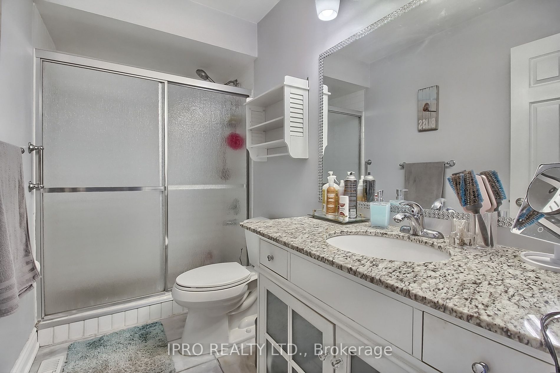 249 Warner Cres