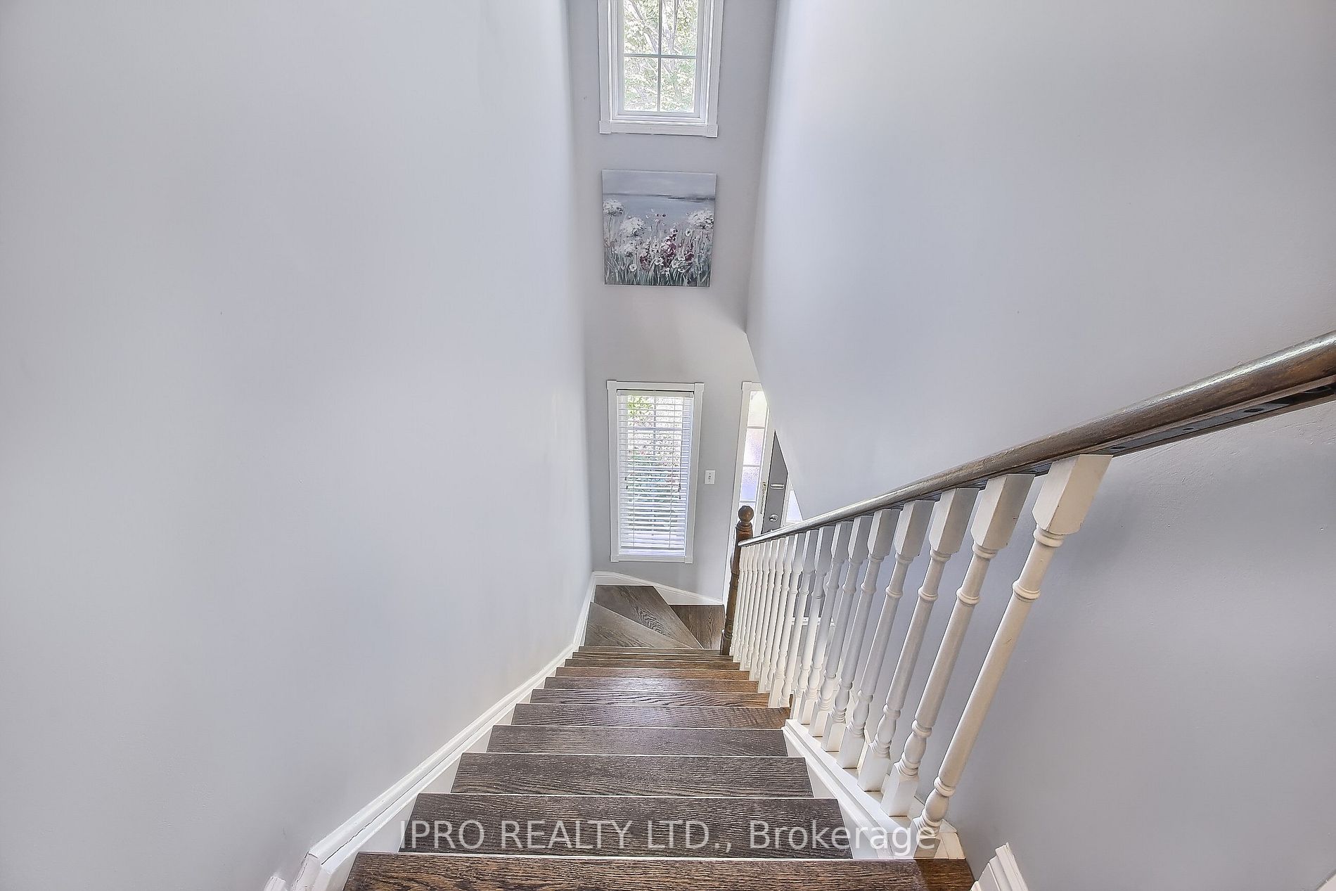 249 Warner Cres
