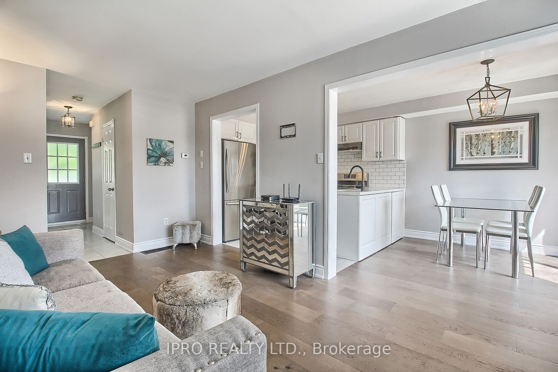 249 Warner Cres