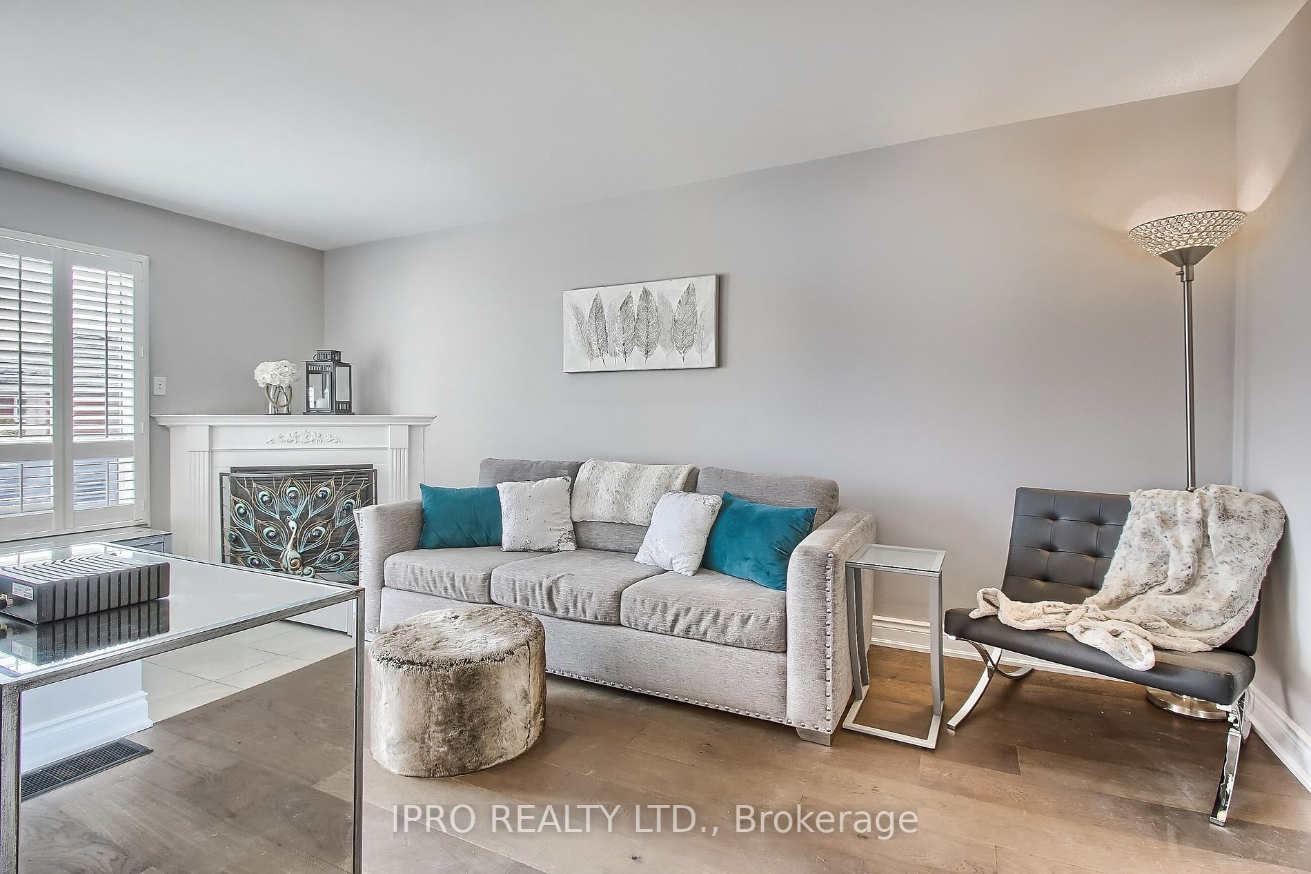 249 Warner Cres