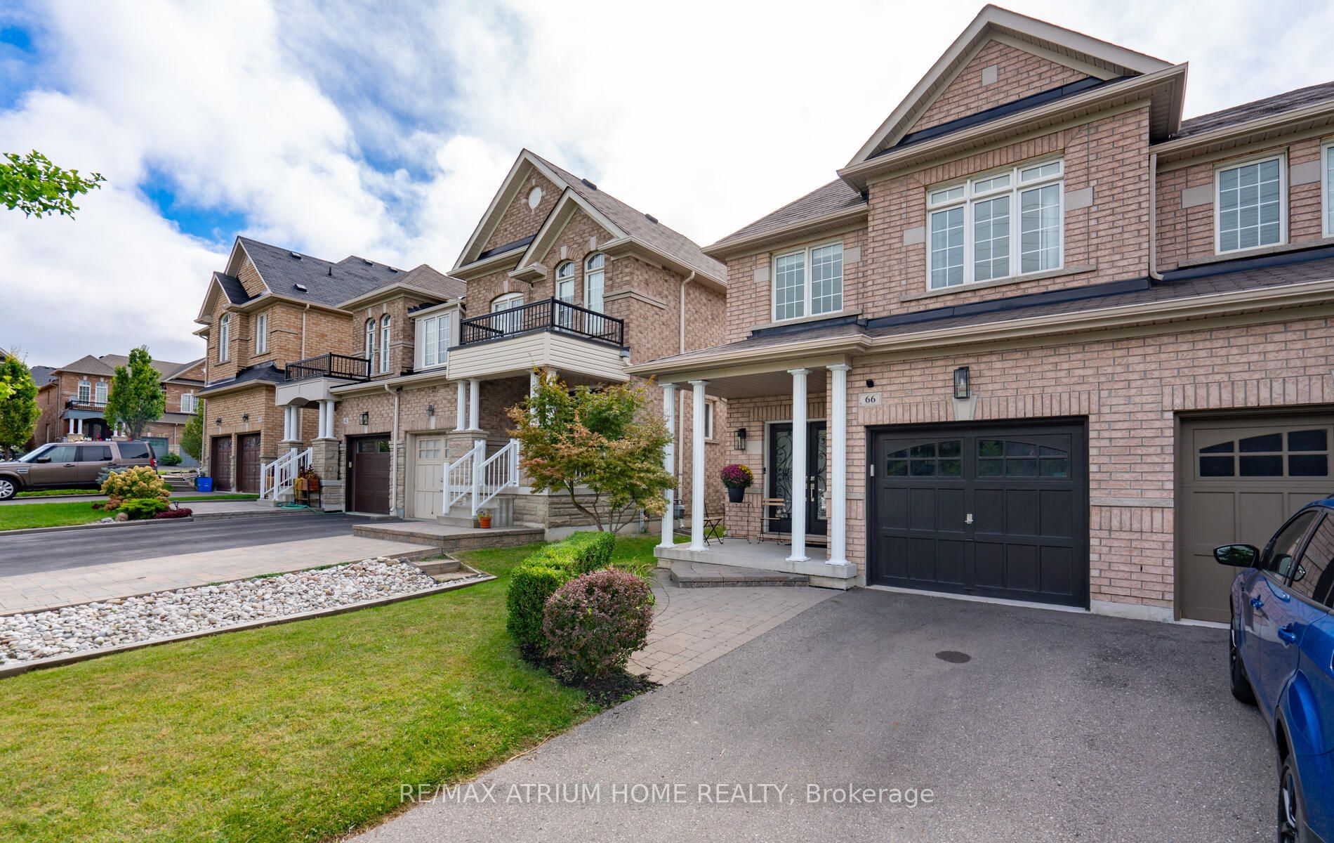 66 Barli Cres