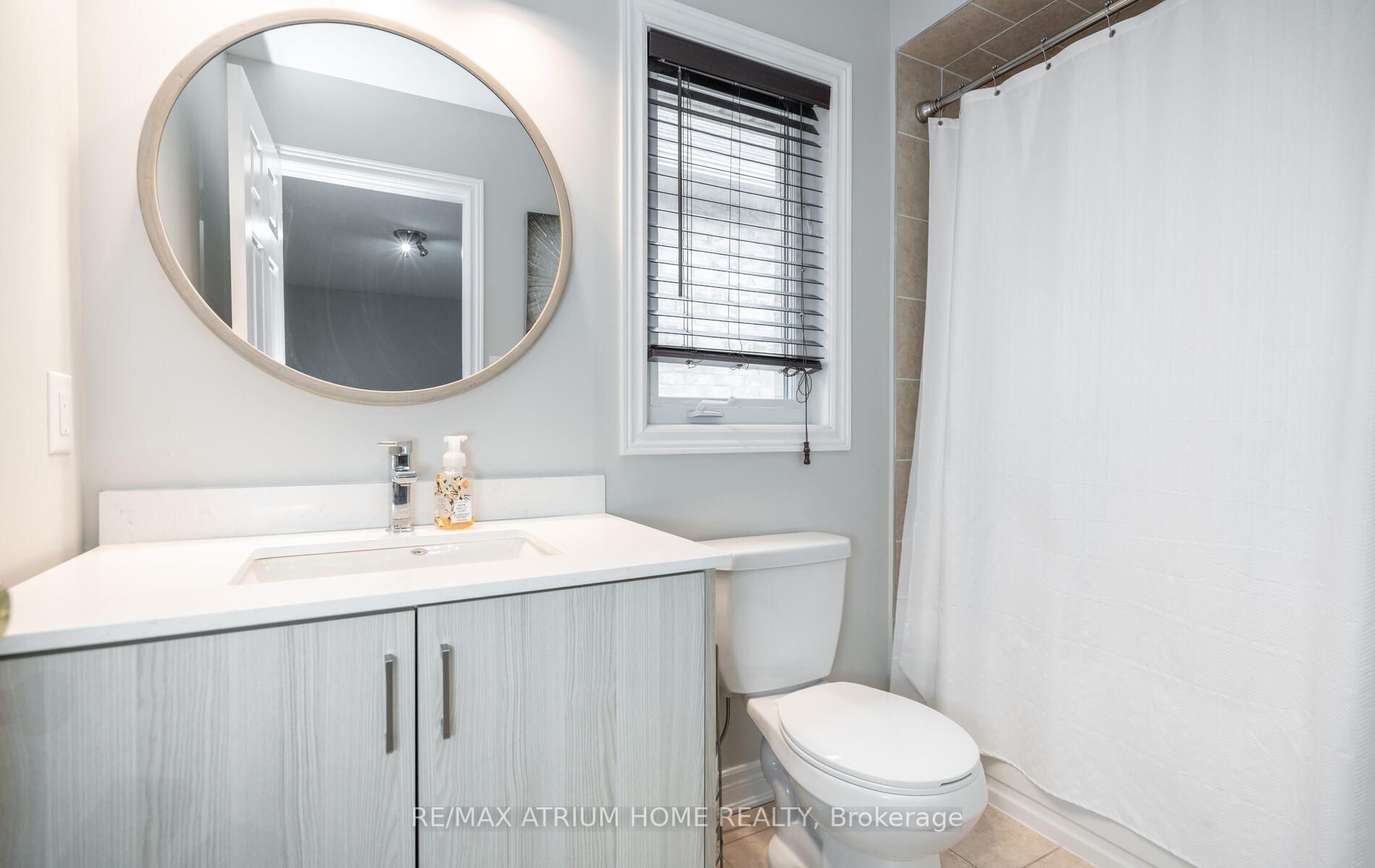 66 Barli Cres