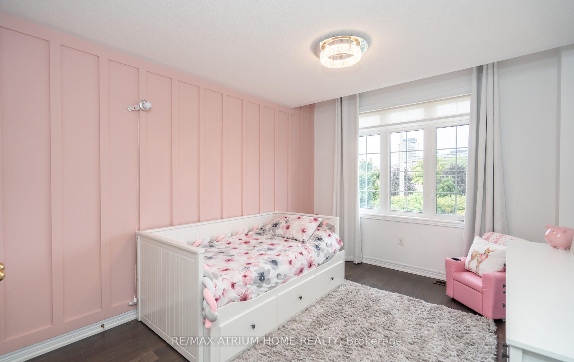 66 Barli Cres