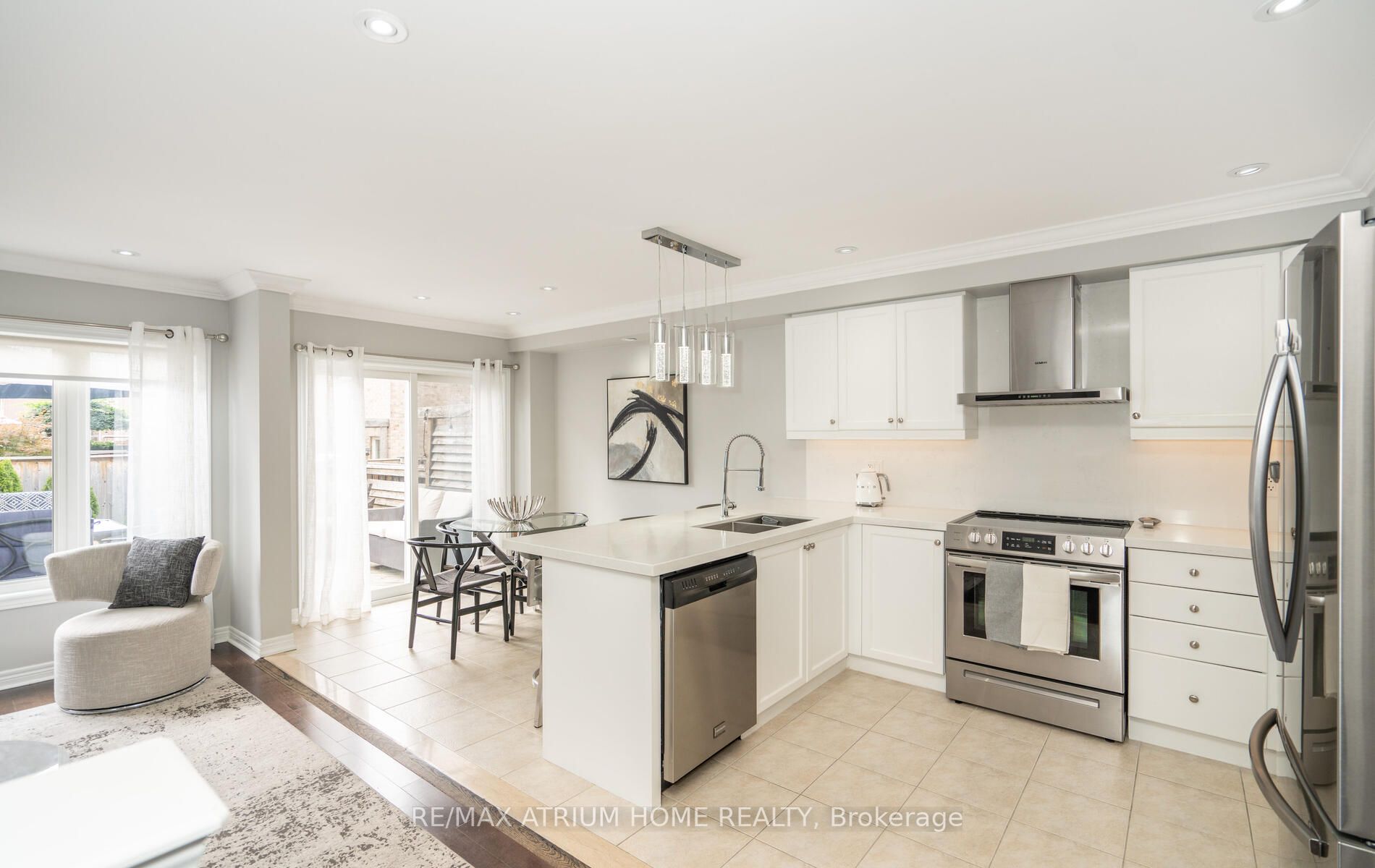 66 Barli Cres