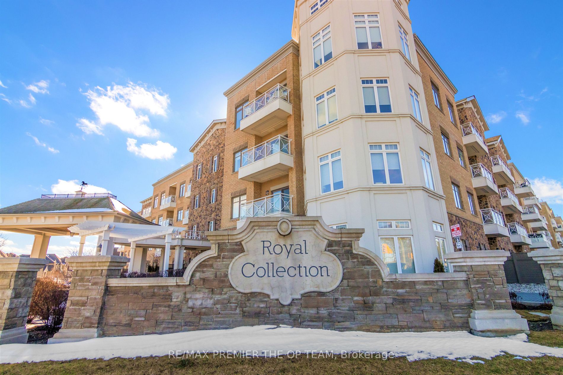 80 Burns Blvd, #204