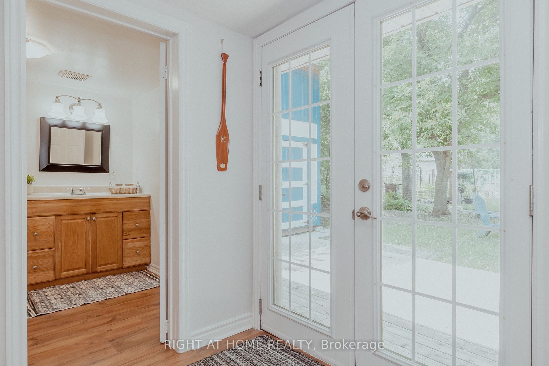 711 Innisfil Beach Rd