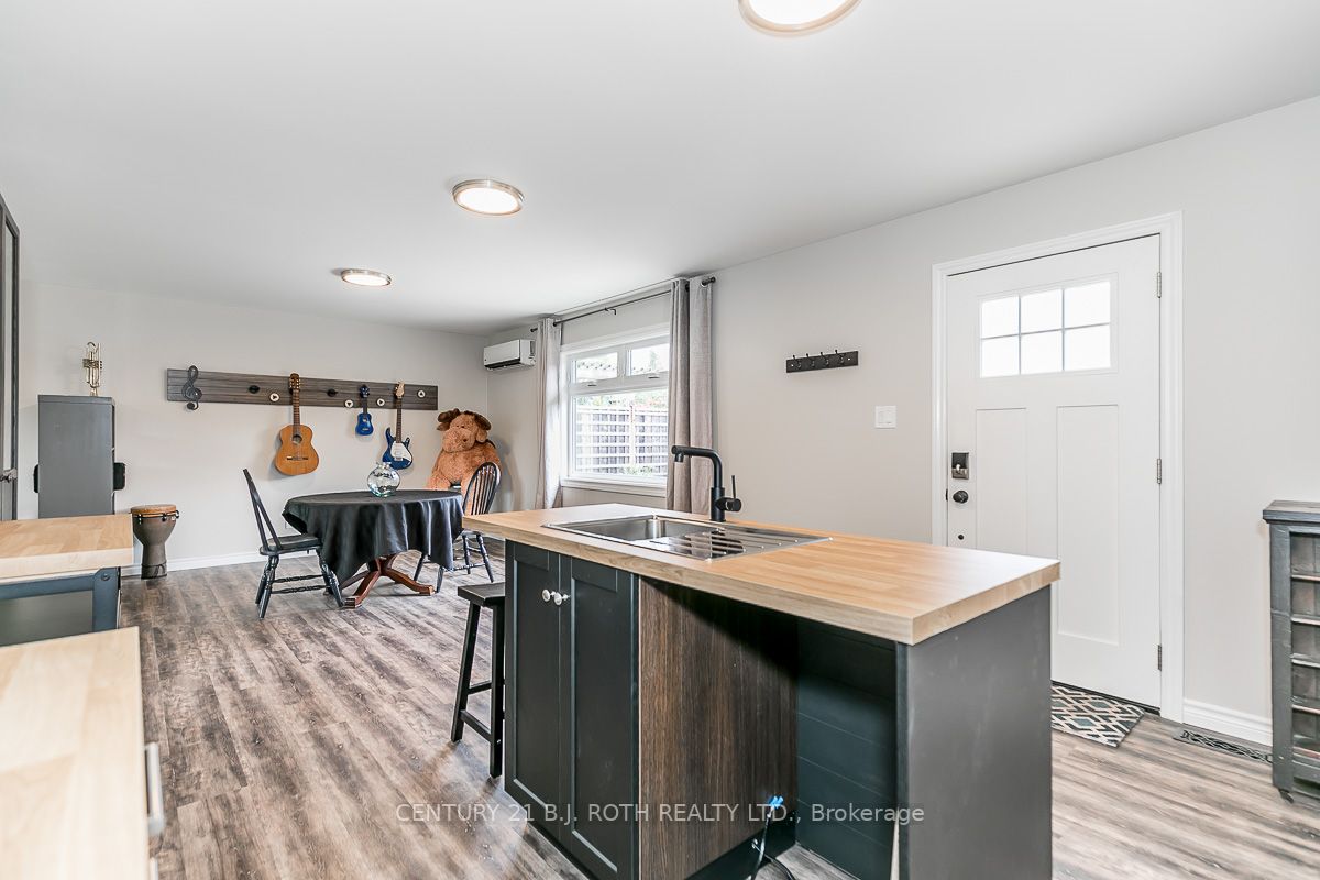 901 Sloan Circle Dr