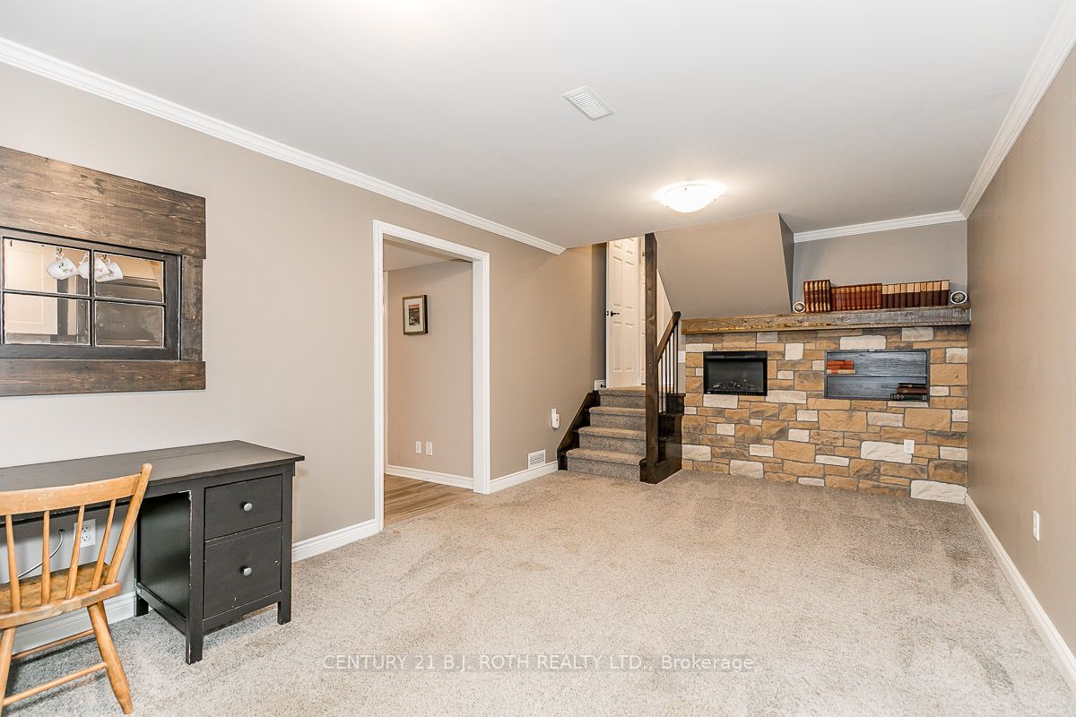 901 Sloan Circle Dr