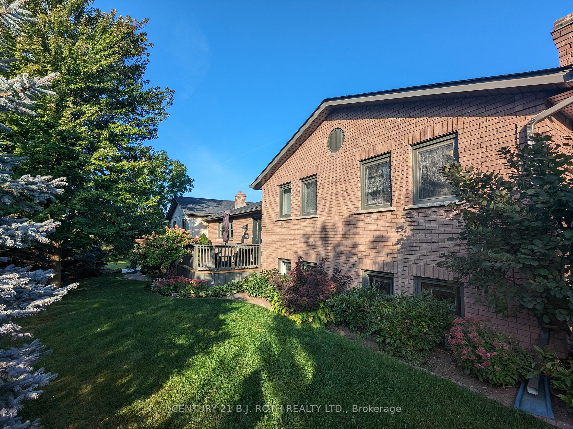 901 Sloan Circle Dr