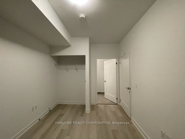 105 Oneida St, #1806