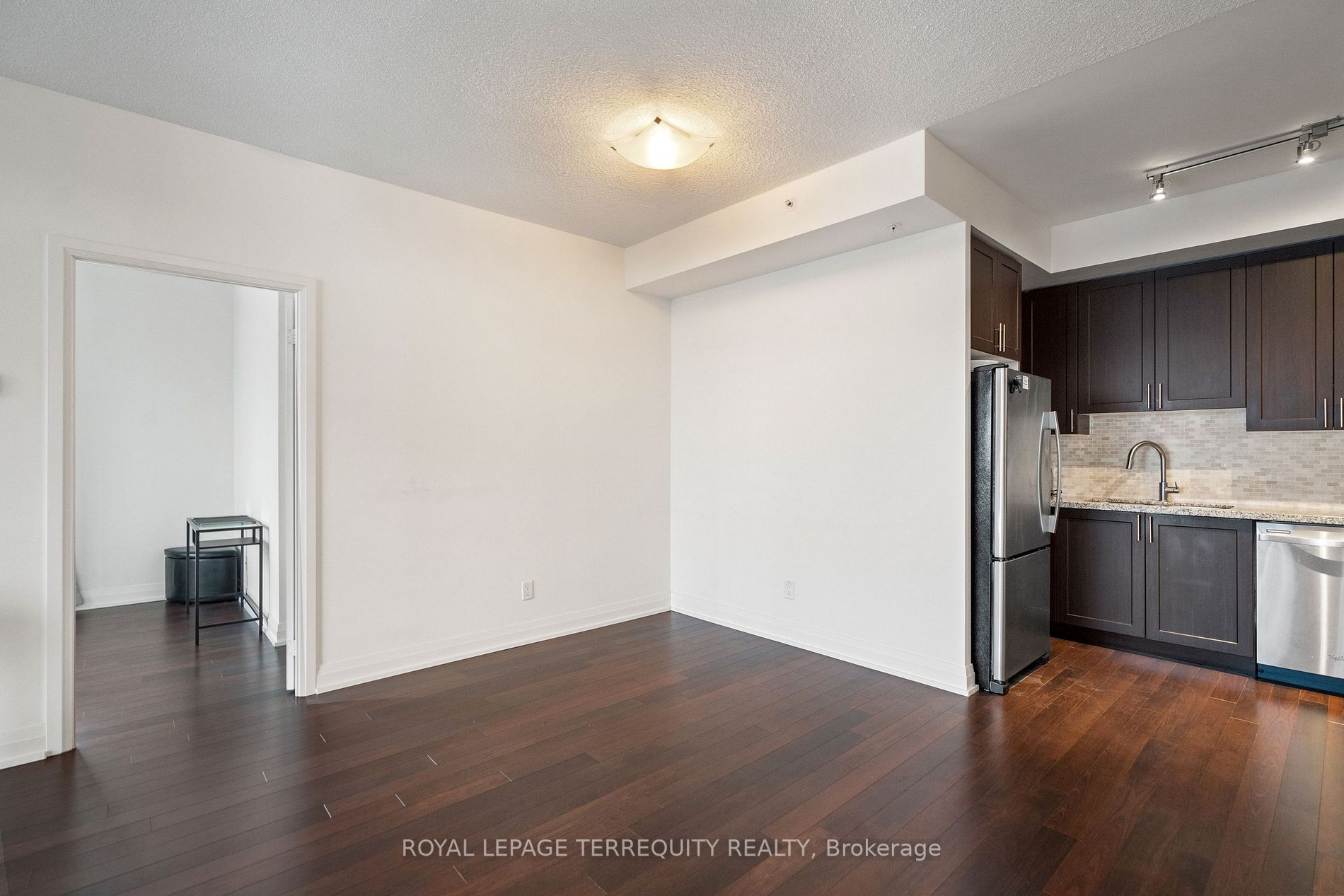 75 North Park Rd, #1002