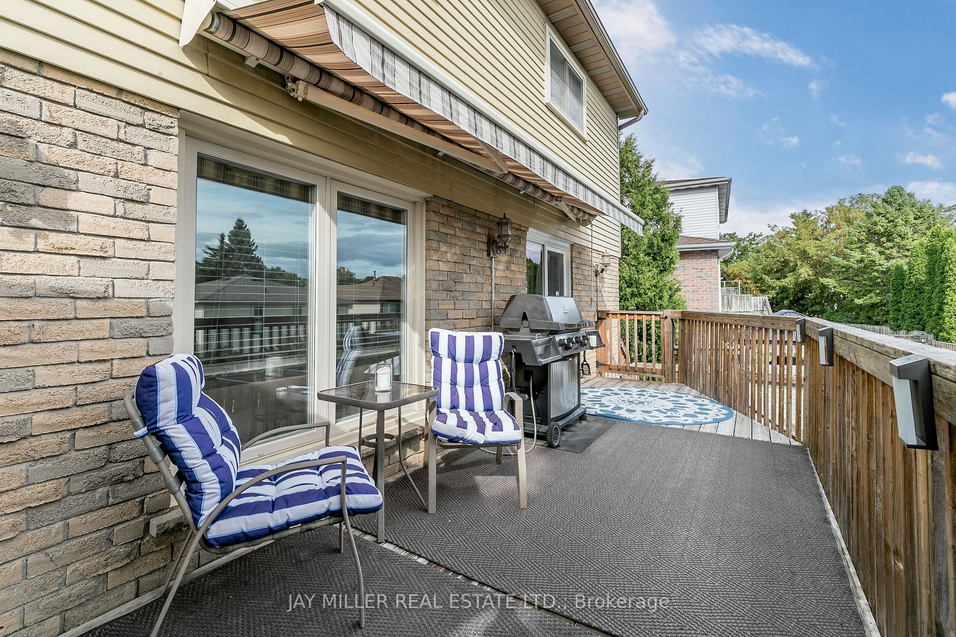 917 Ferndale Cres