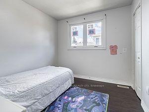 77 Lee Avenue
