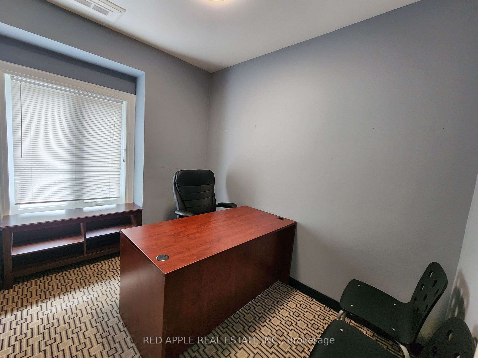 75 Main St S, #1