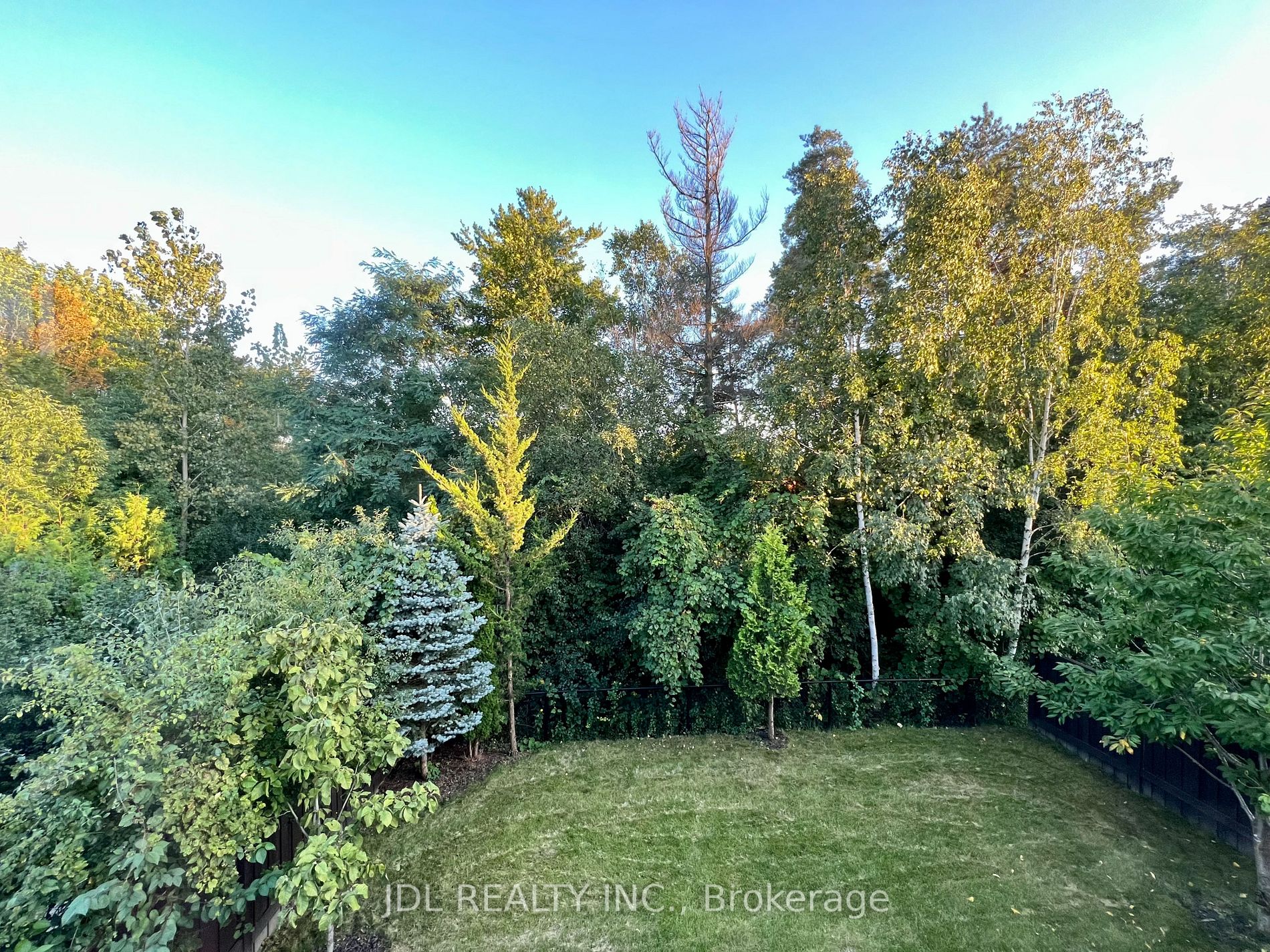 34 Wolfson Cres