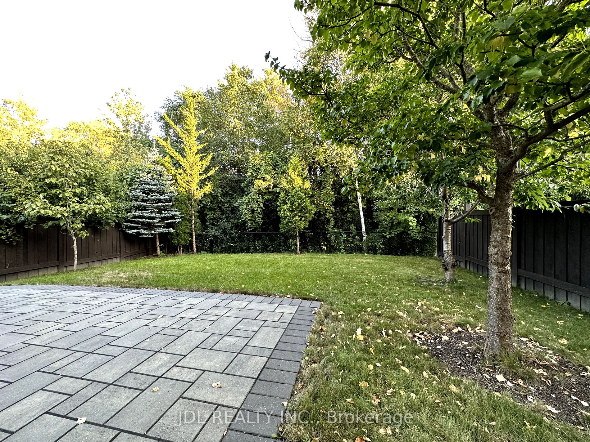 34 Wolfson Cres