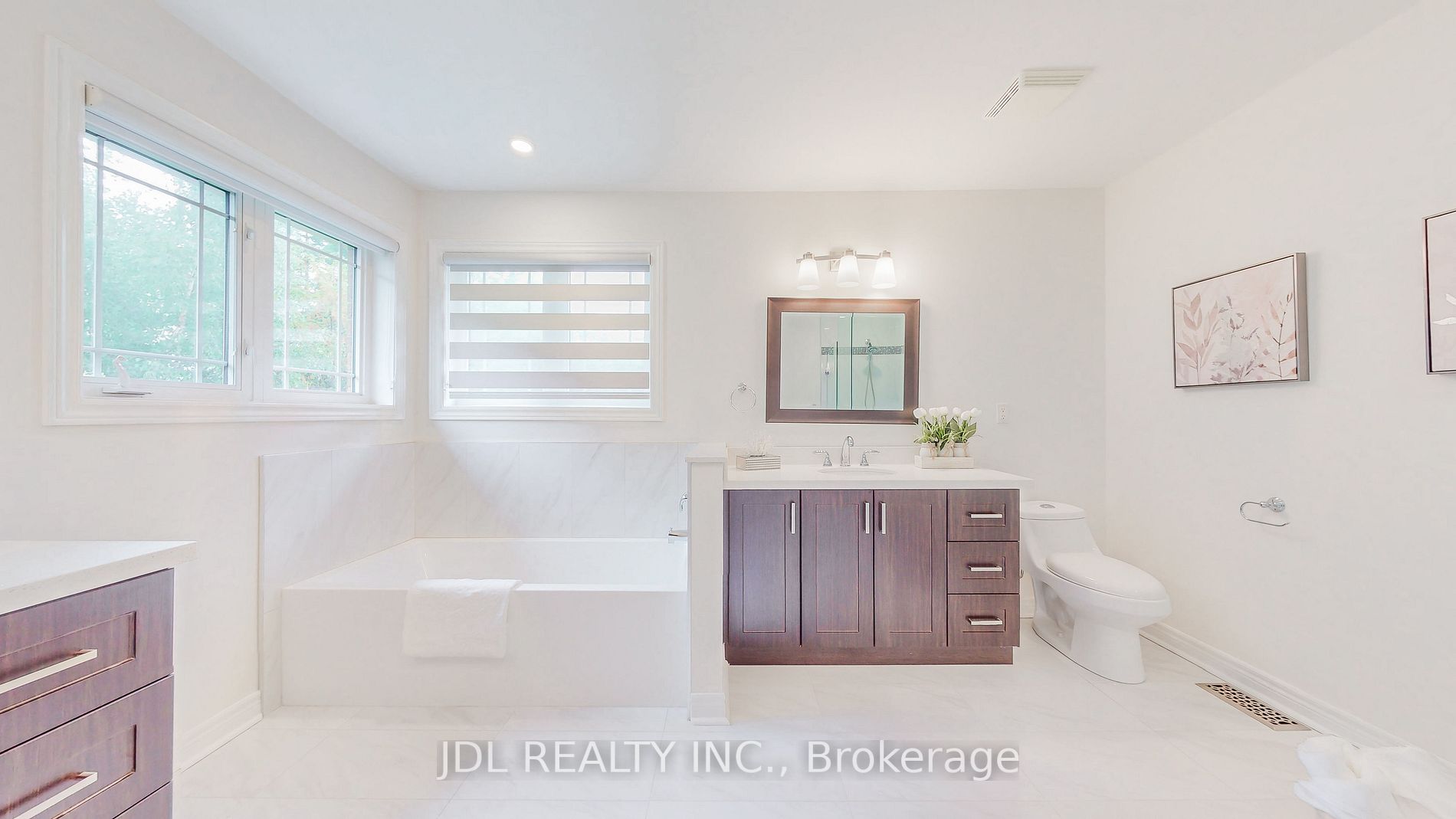 34 Wolfson Cres