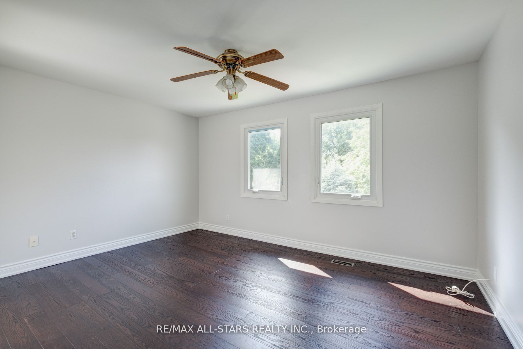 86 Ramona Blvd
