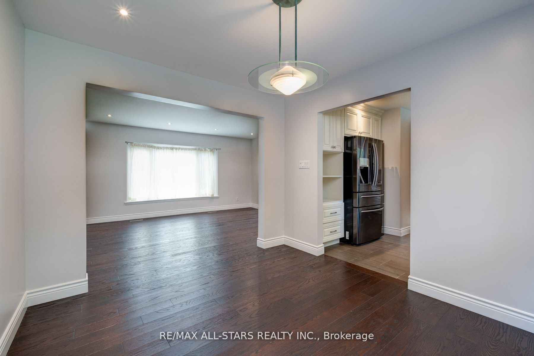 86 Ramona Blvd