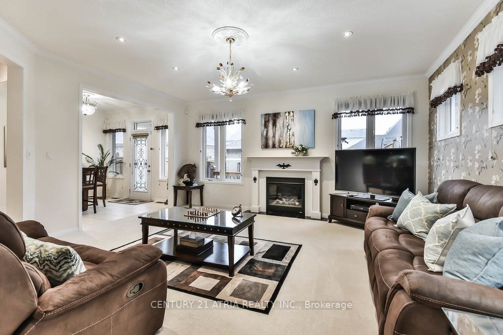 69 Diamond Jubilee Dr