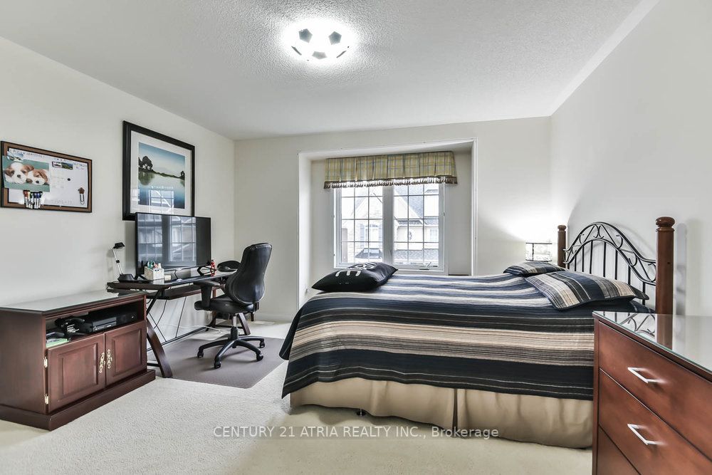 69 Diamond Jubilee Dr