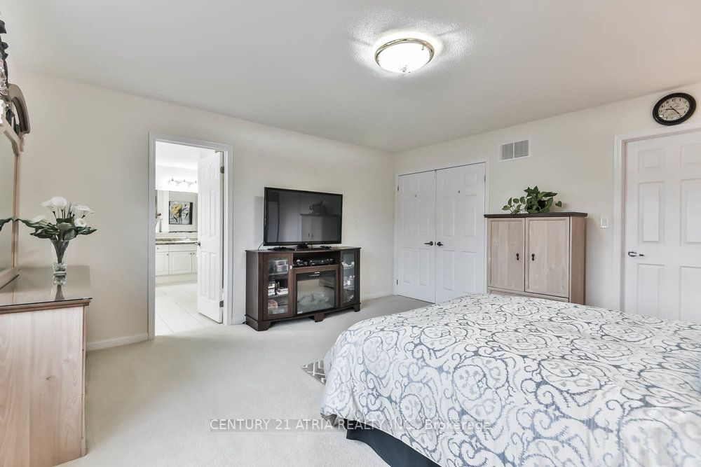 69 Diamond Jubilee Dr