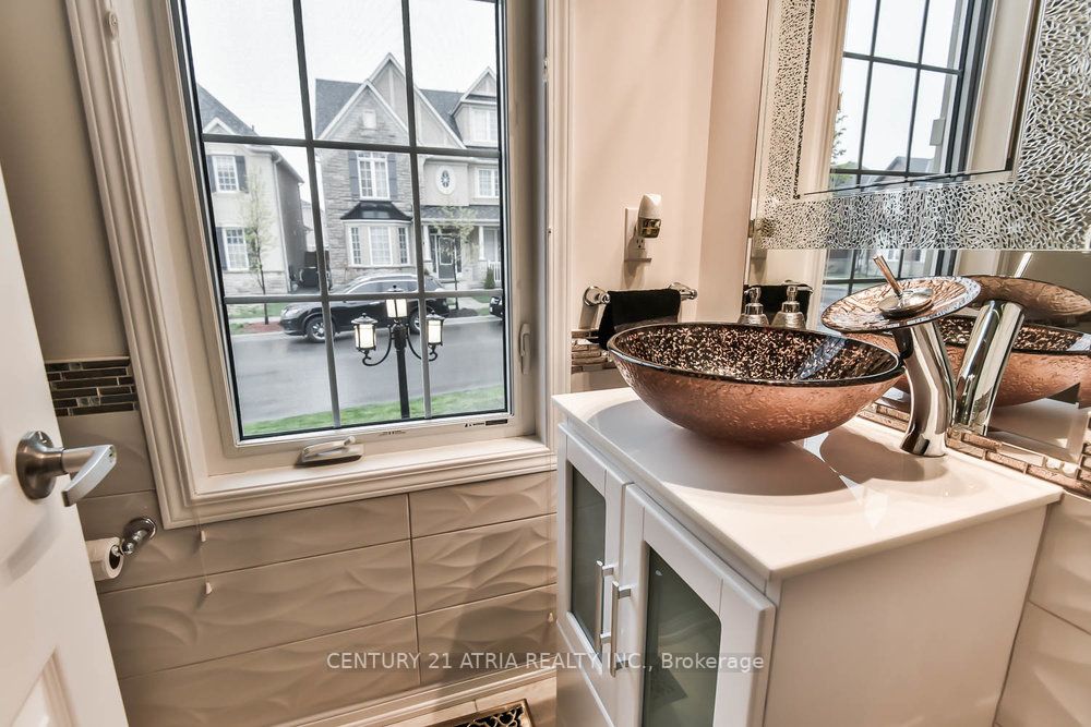 69 Diamond Jubilee Dr