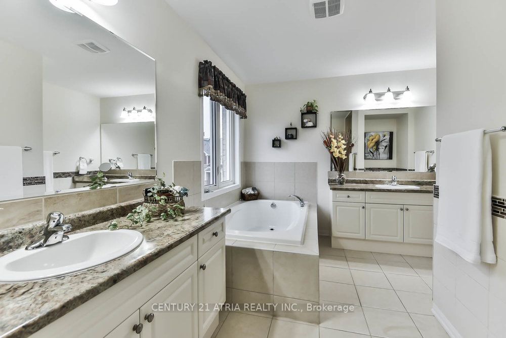 69 Diamond Jubilee Dr