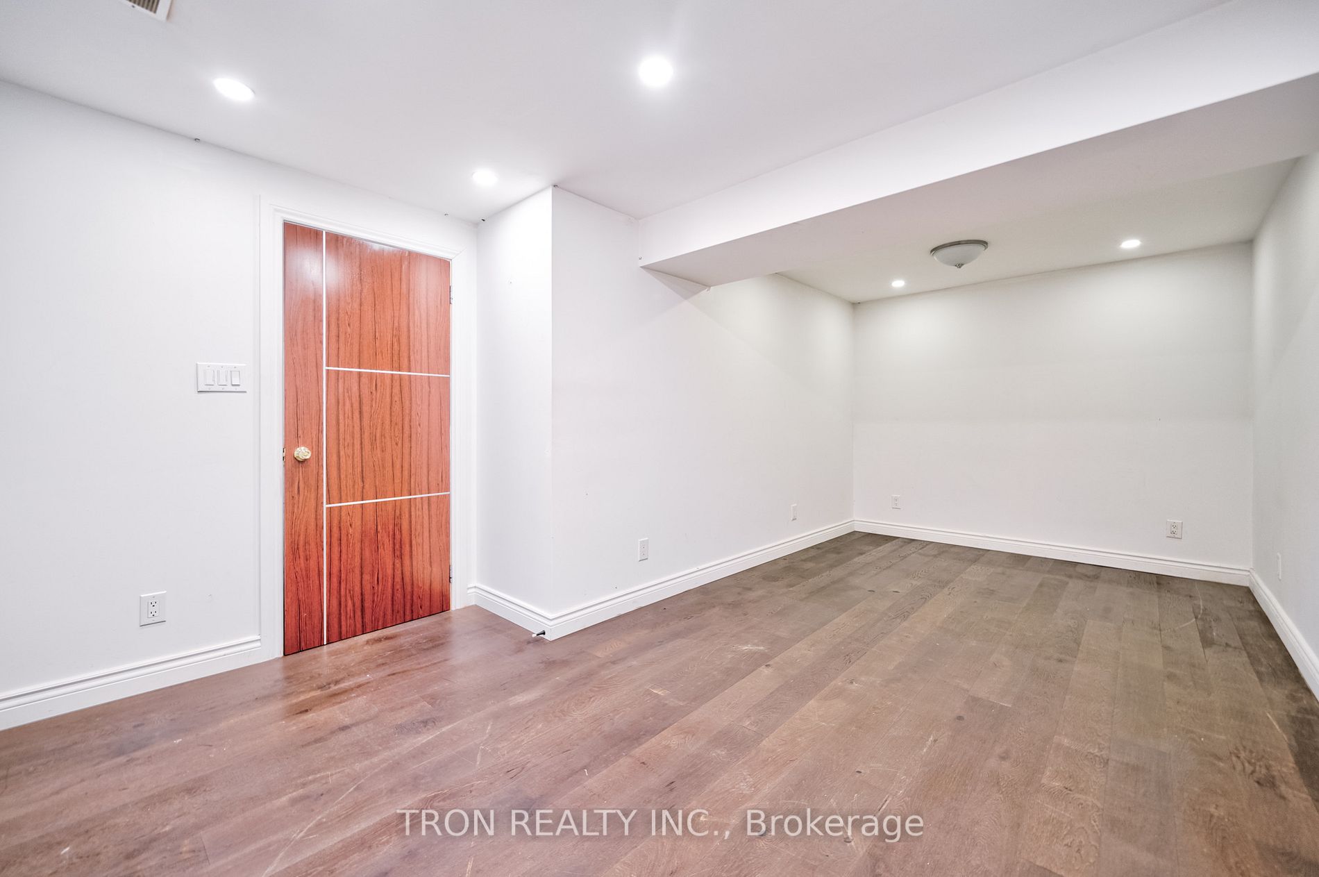 123 Sherwood Forest Drive