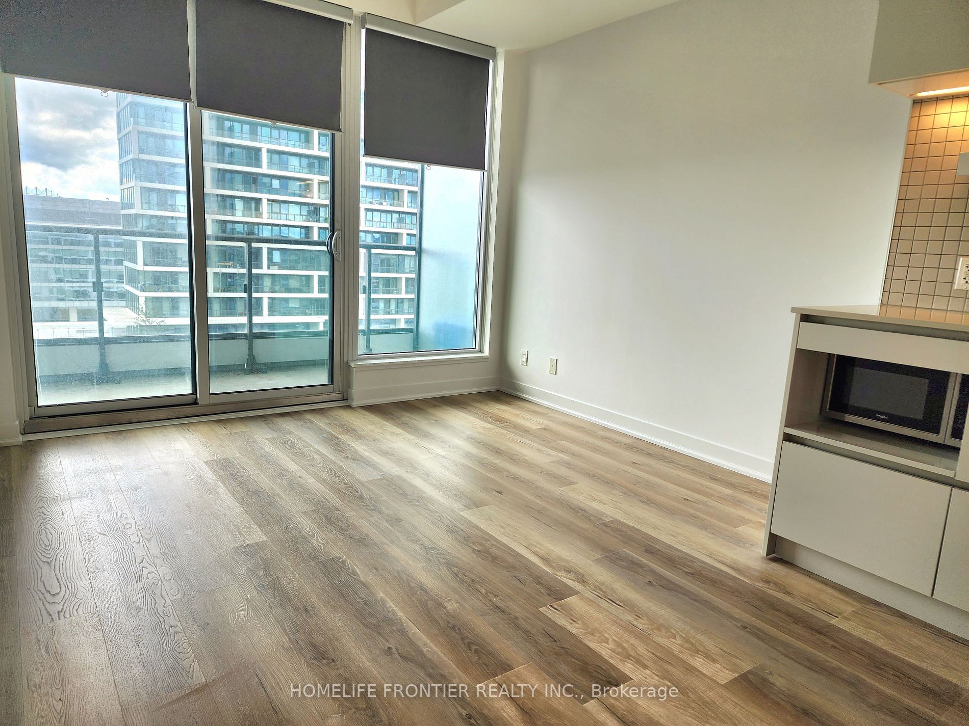 898 Portage Pkwy S, #1506