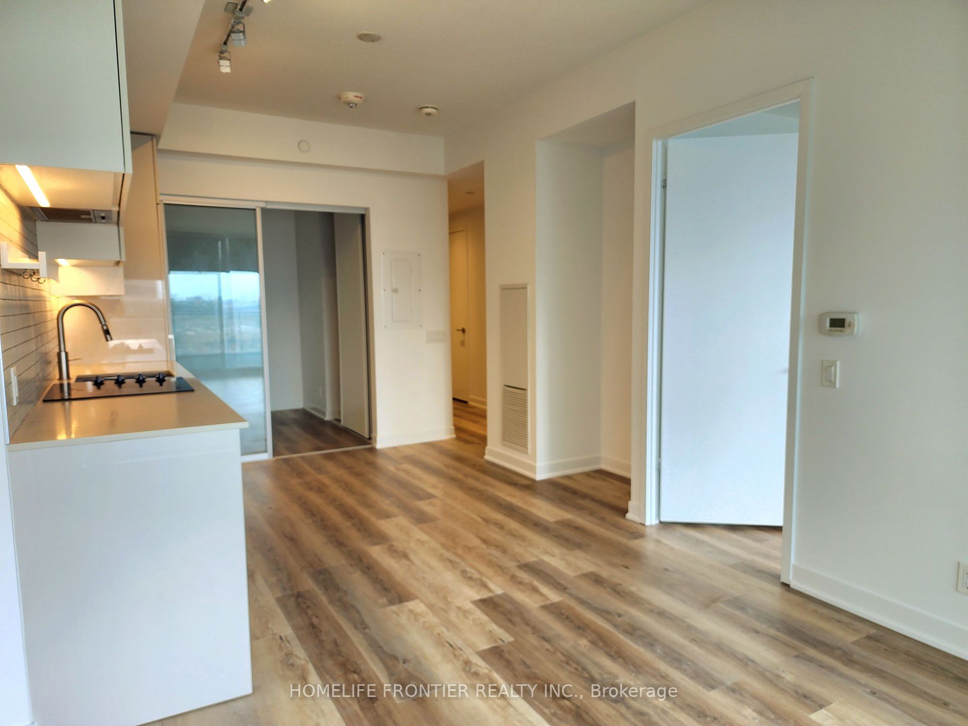 898 Portage Pkwy S, #1506