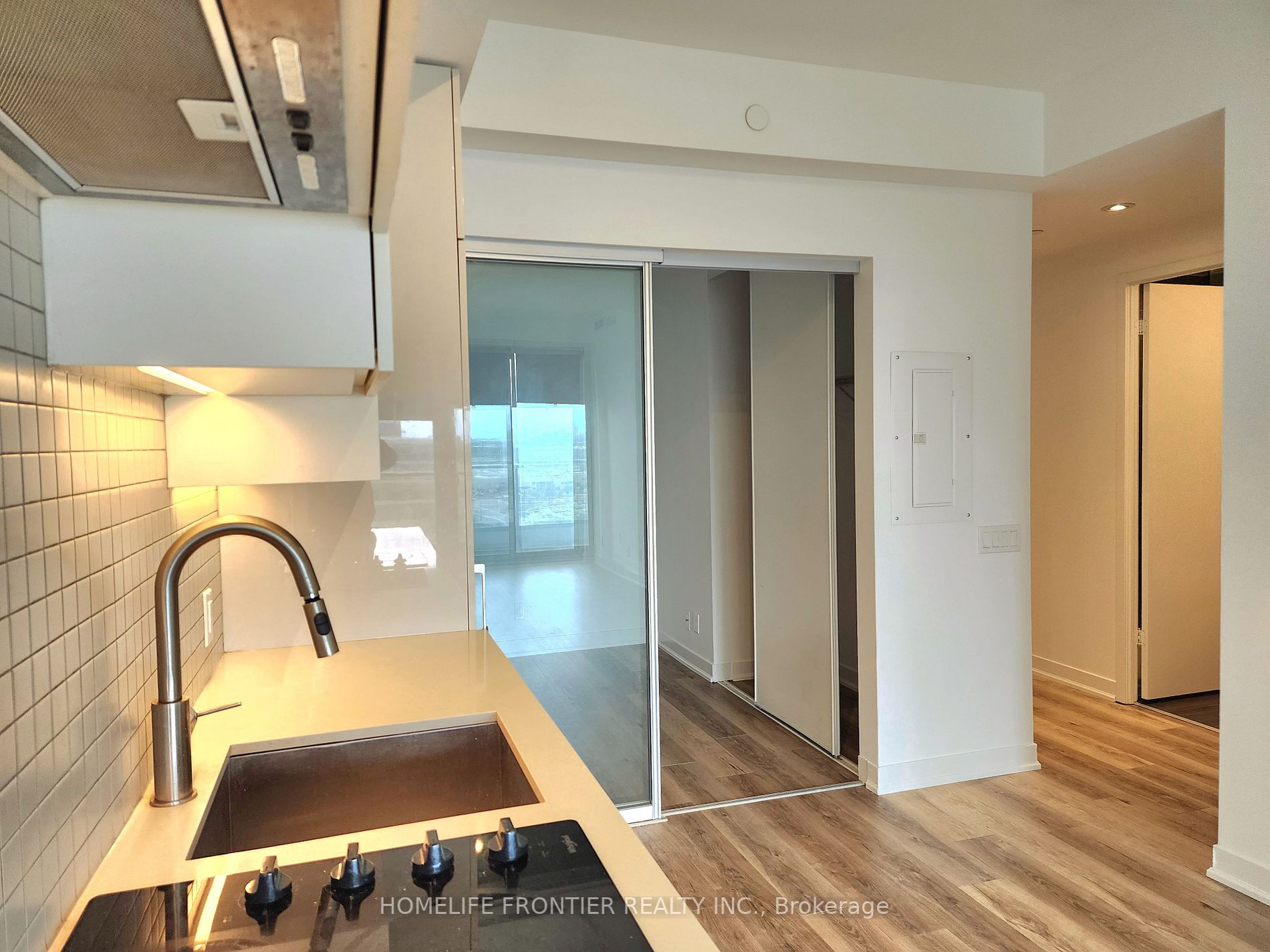 898 Portage Pkwy S, #1506