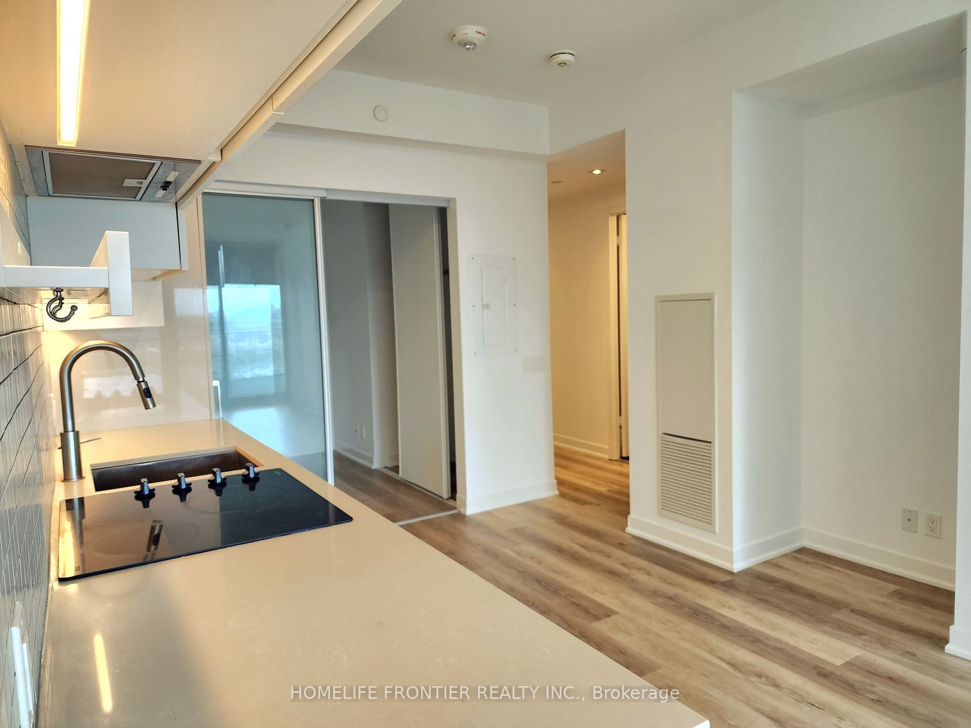 898 Portage Pkwy S, #1506